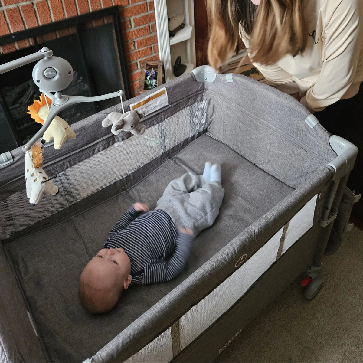 5 in 1 Portable Playard and Bassinet W982528