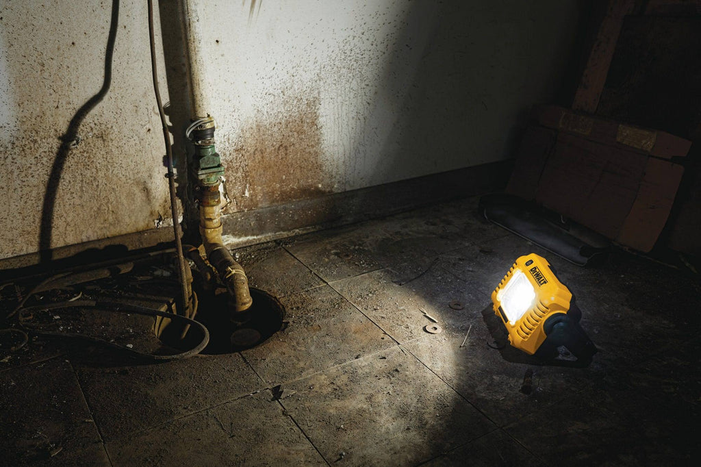 Compact Task Light L7819