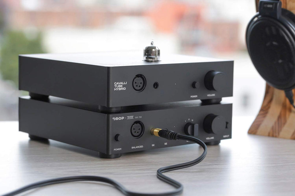 Linear Headphone Amplifier with Balanced XLR and Single-Ended RCA Inputs Z789490