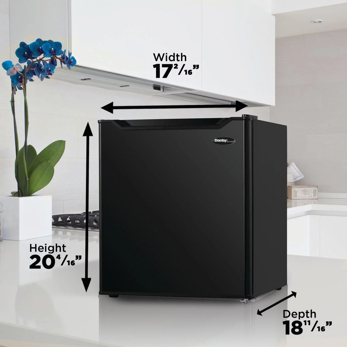 1.6 Cu.ft. Countertop Mini Refrigerator Y6826