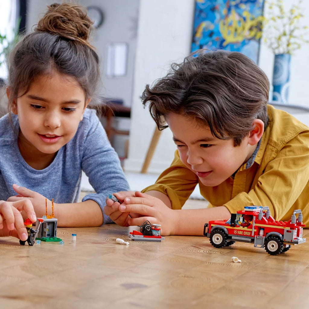 Fire Truck Building Set Q667742