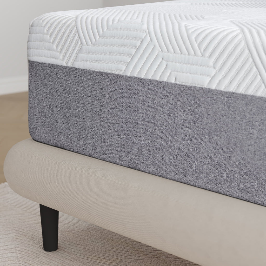 Queen Size Memory Foam Mattress L611350