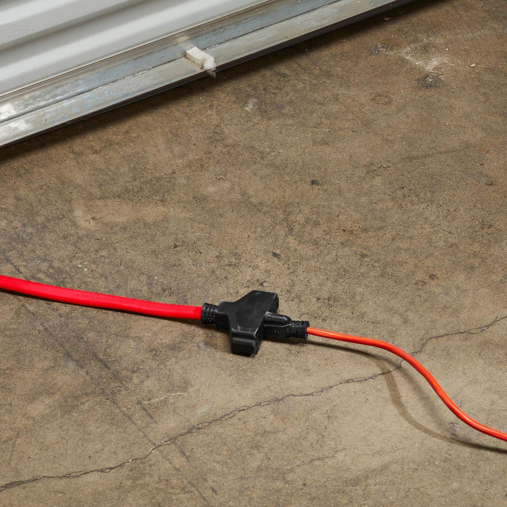 25 ft. 30 Amp 125V Generator Extension Cord Adapter P888